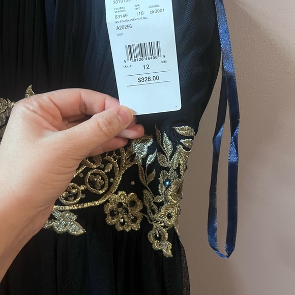 Brand new prom dress dark blue colour with tag - Picture 3 of 3